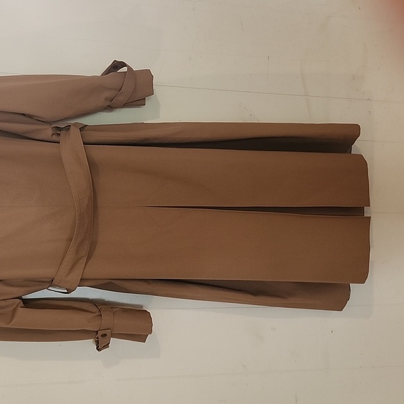 Etienne Aigner Tan Trench Coat Classic Relaxed Fit - Picture 15 of 16